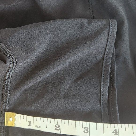 Lululemon Hotty Hot Black Shorts 4" Inseam Size 8 - Picture 7 of 13